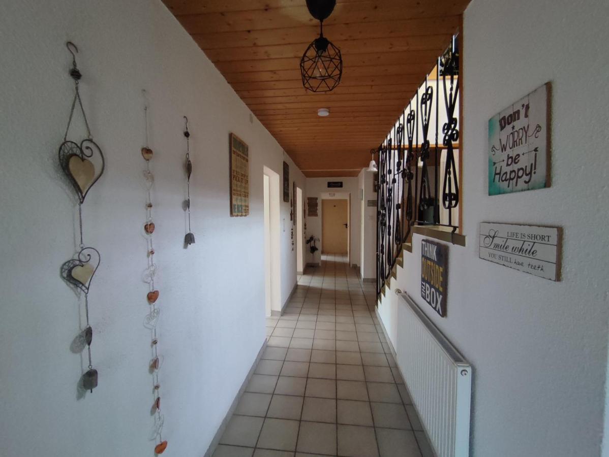 Haus Alpenhahn Apartamento Wenns Exterior foto